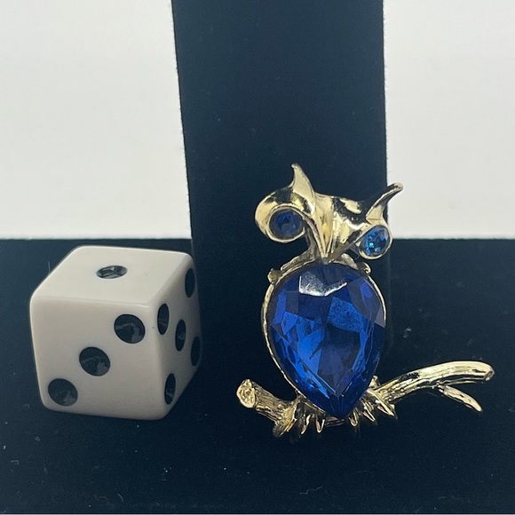 Doddz Jelly Belly style Owl Brooch with Striking Blue Stones. Signed. - Picture 2 of 9